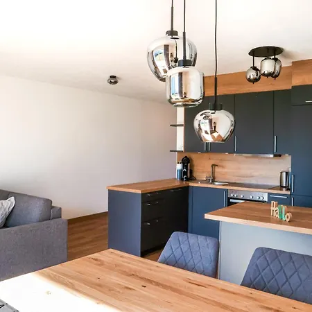 Alpenluxus Presents - Irmis Zillertalblick With Cozy Living Area And Car Park *