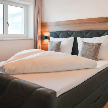 Alpenluxus Presents - Irmis Zillertalblick With Cozy Living Area And Car Park アパート *